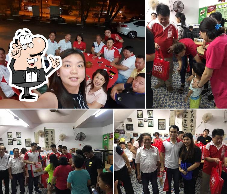 Yuek Ching Restaurant 悦群茶餐室