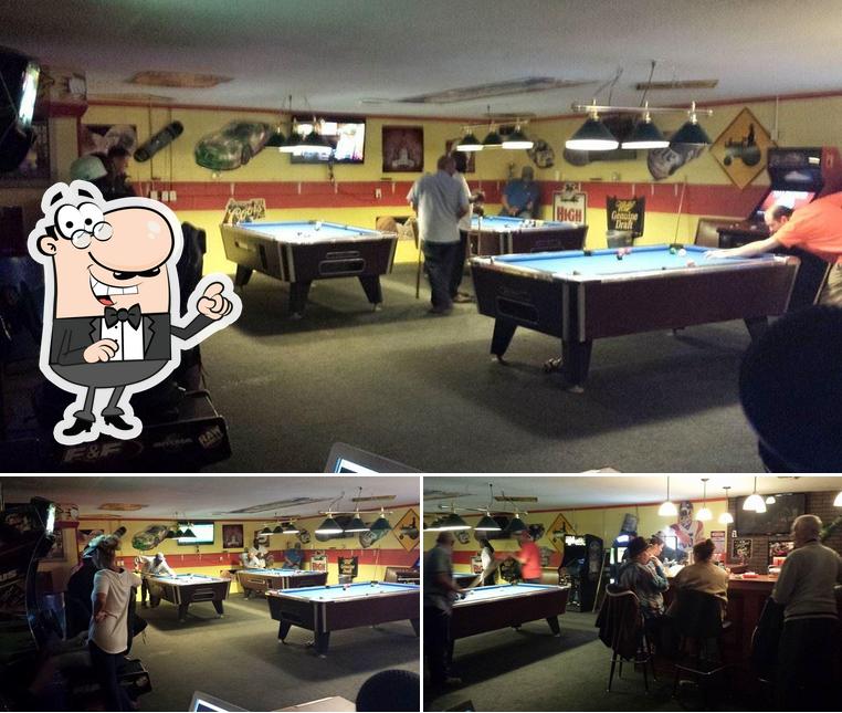 Koon's Sports Bar And Grill