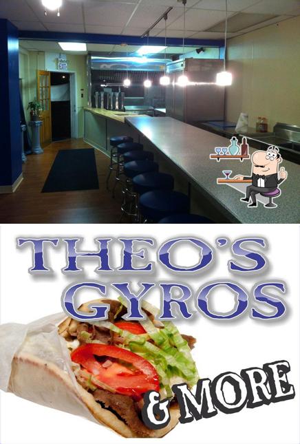 Theo's Gyros