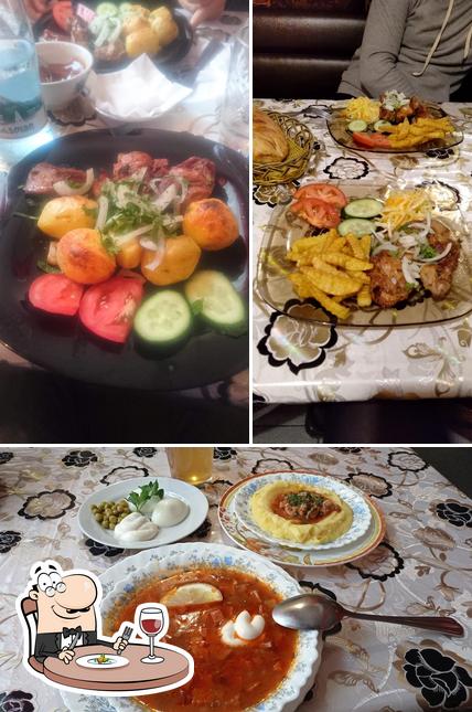 Еда в "У Али"