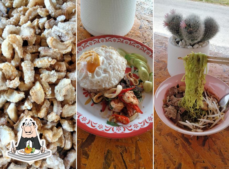 ร้าน ก๋วยเตี๋ยวเรือ น้องโบ๊ท