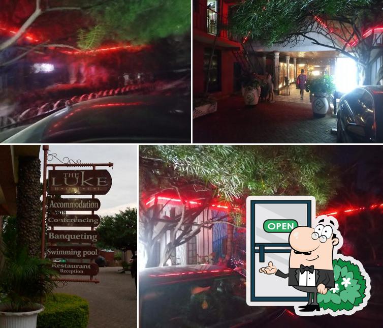 Roasters Inn