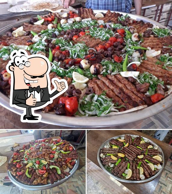 مطعم أبو شاكر
