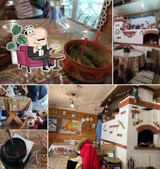 Посмотрите на внутренний интерьер "Изба Еда из печи"