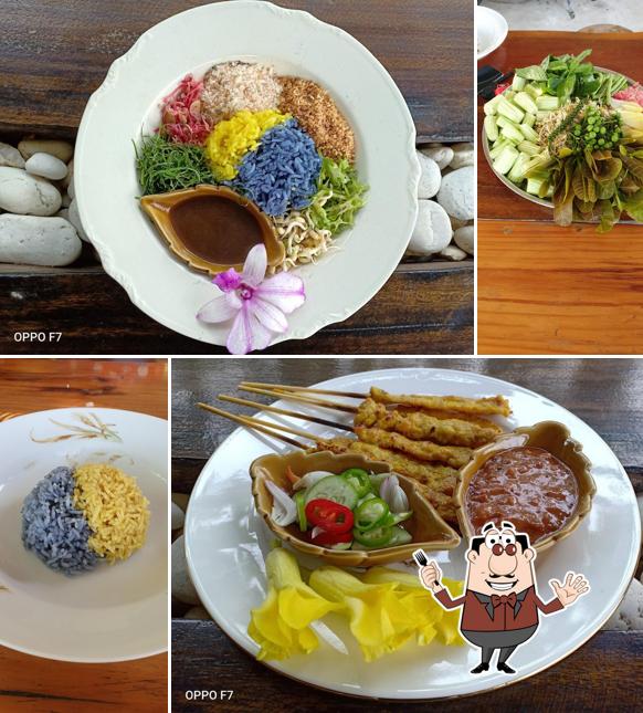ร้านข้าวยำแม่พร