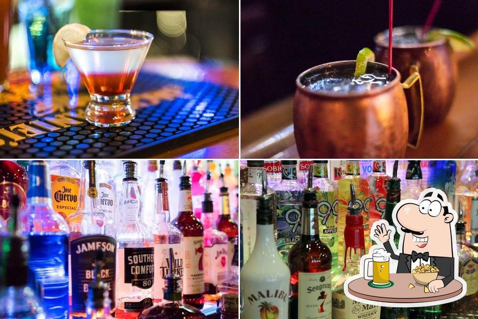 Lit'l Bit Bar & Grill