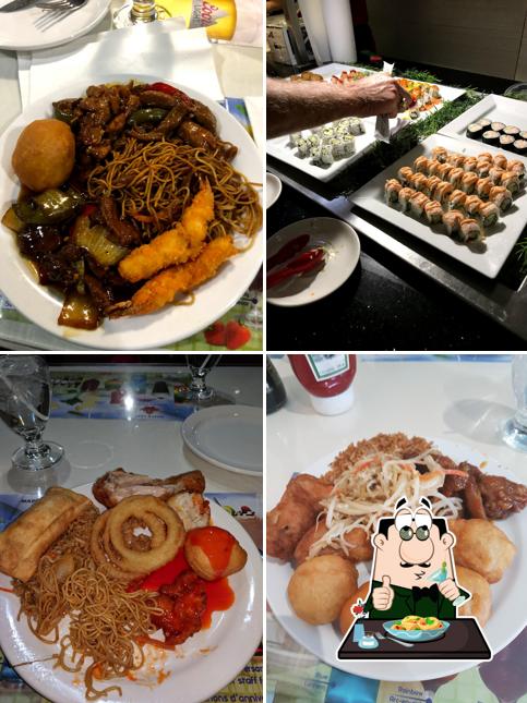 Maple Leaf Queen's Buffet