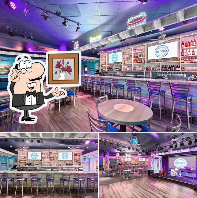Boathouse Bar & Lounge