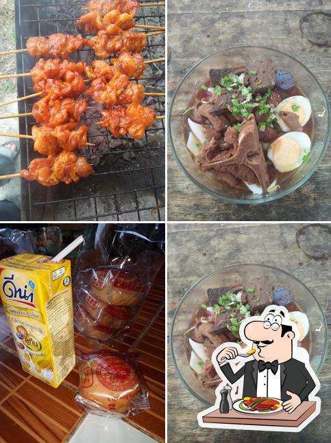 ร้านไก่ย่างเฮียนุ้ย ขนมจีนเจ๊เปิ้ล