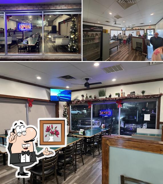 Raymond's Pizza - Hamilton West Side