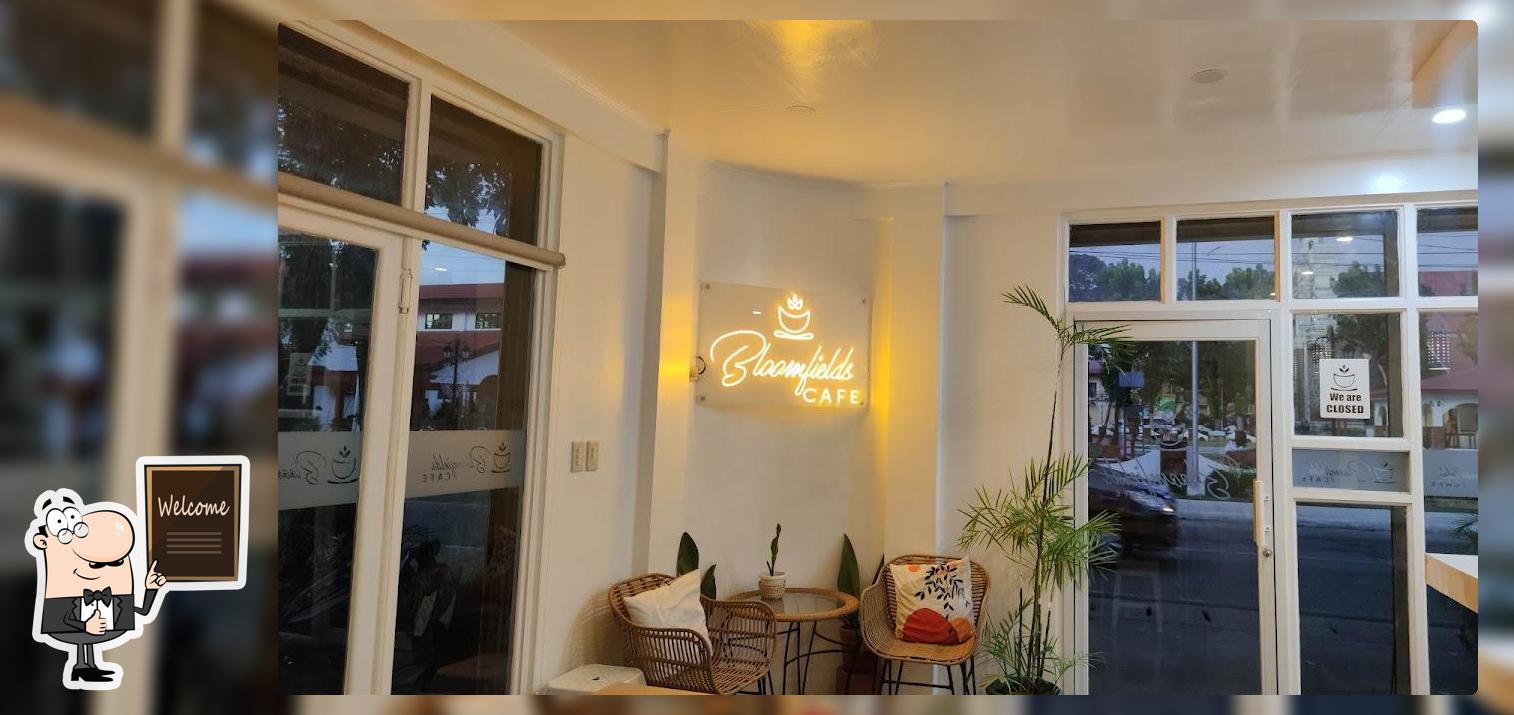 Bloomfield’s Cafe