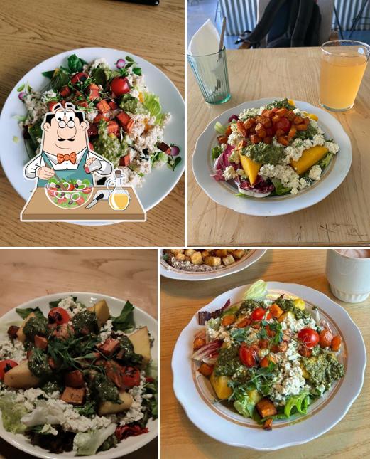 Греческий салат в "МХЕ"