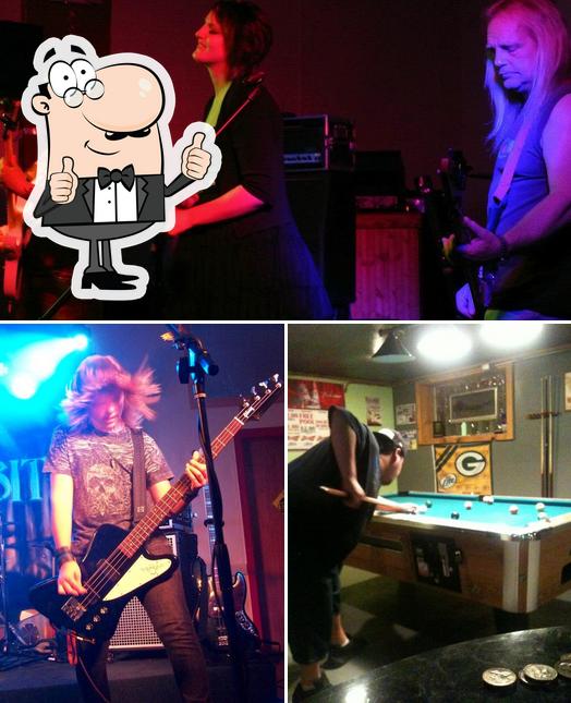 Up N Down Bar