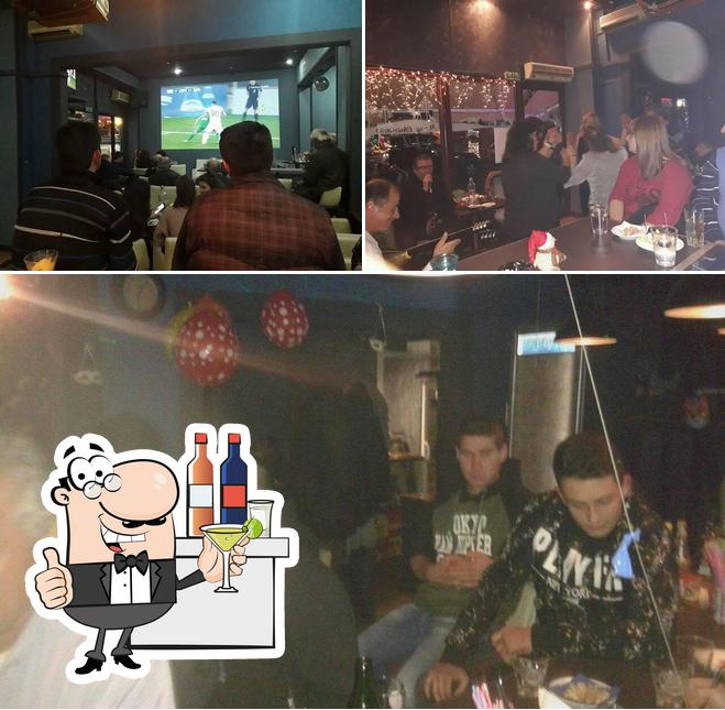 Aiglh Cafe Bar