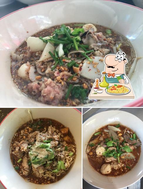 ตระการก๋วยเตี๋ยวหมู สูตรโราณ