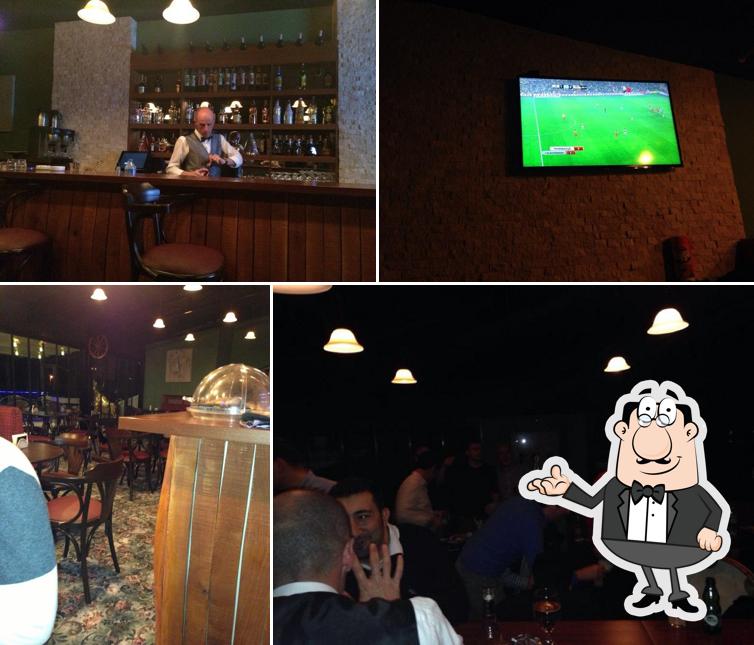 Black Bird English Pub