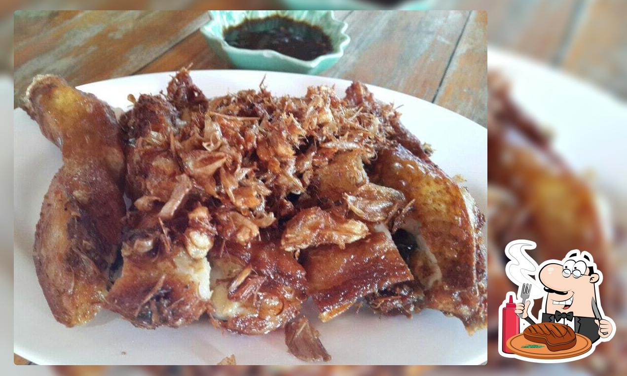 ไก่ทอดสูตรลับบังเลาะเจ้าเก๊าเก่า