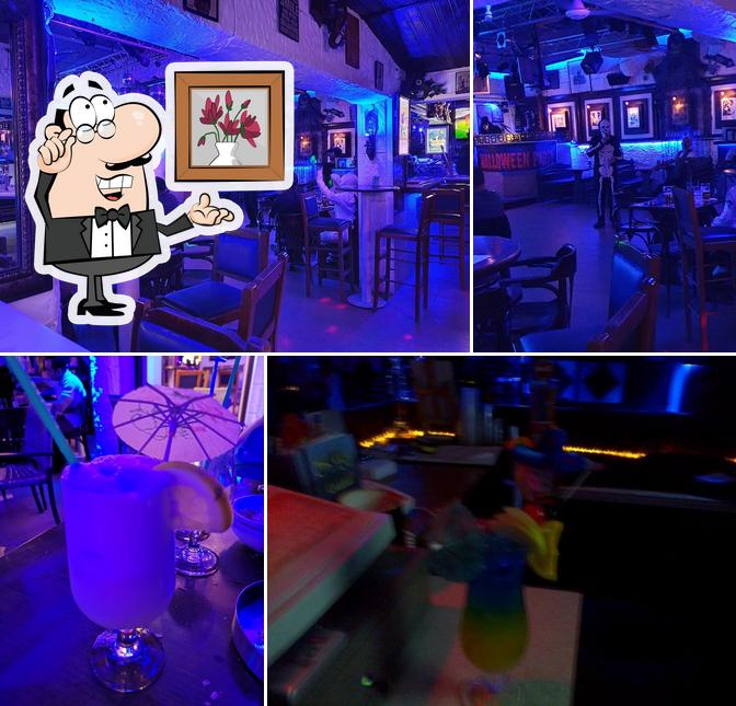 SKYLIGHT Bar & Resto