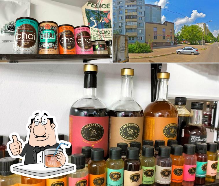 Изображение, на котором видны напитки и внешнее оформление в Чёрное Топливо