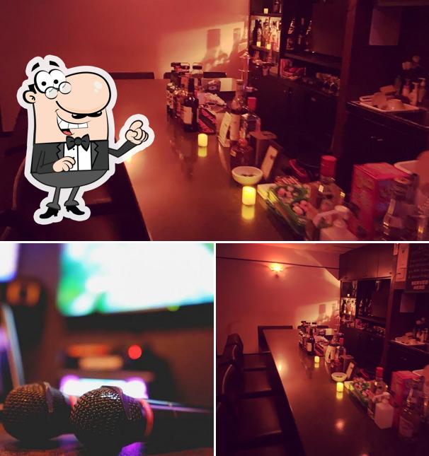 At home Bar KITSUNE(アットホームバーキツネ)