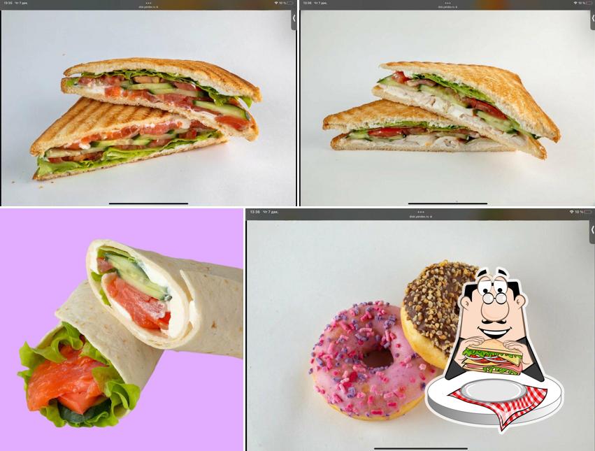 Клубные сэндвичи в "Barista"