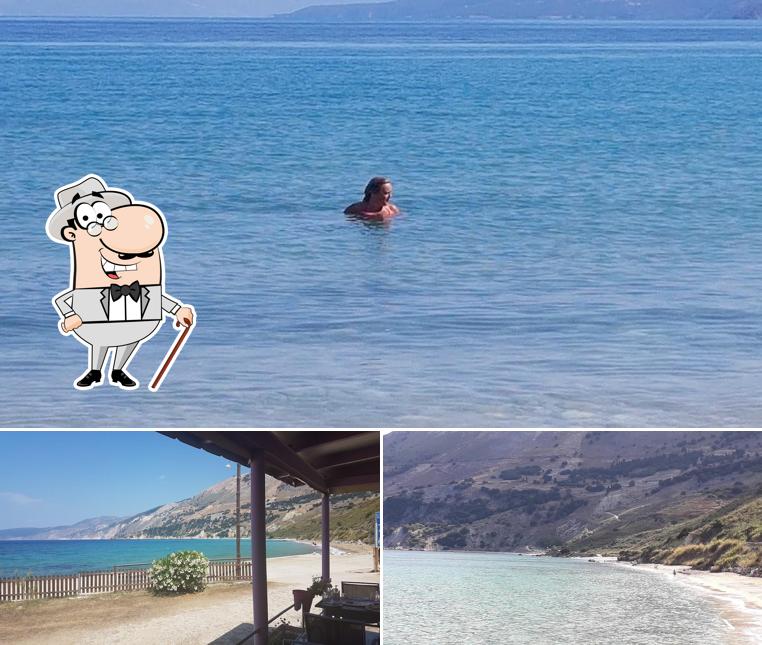 Agia Kiriaki Coffee & Food