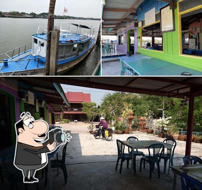 Rim Talay Bang Tabun Restaurant