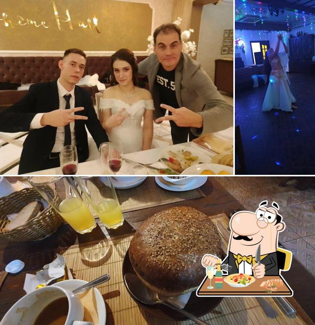 Помимо прочего, в Корчма у Солохи есть еда и напитки