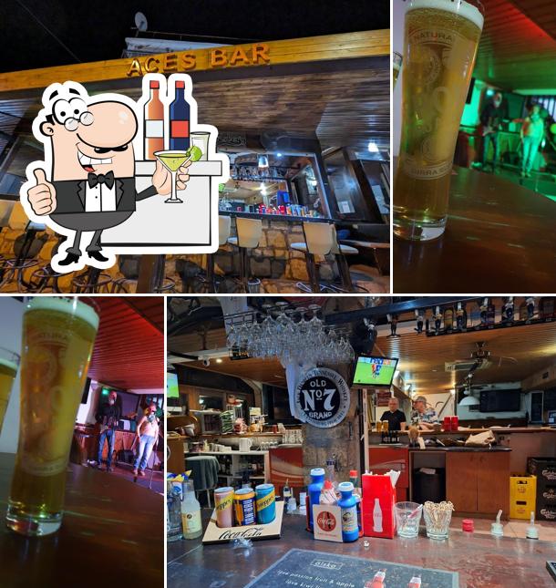 Aces Bar