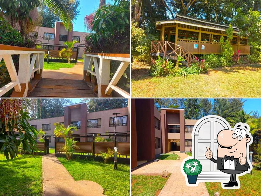Edgewood Country Place