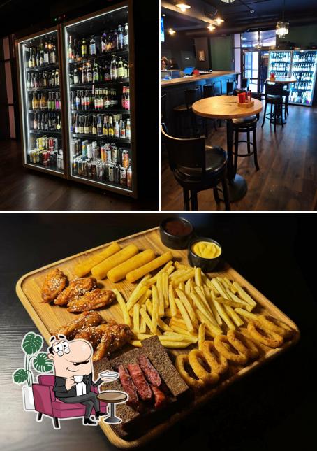 Посмотрите на внутренний интерьер "Мориарти"