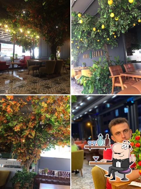 Monaseraa Cafe & Restaurant