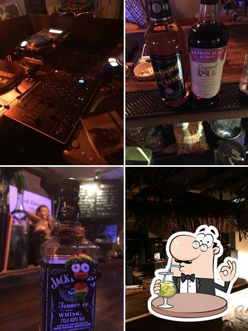 Pousse Bar(3F.Old's ライブand ディスコ)