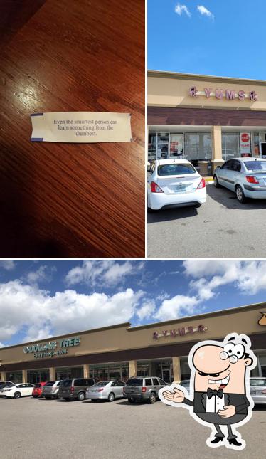 Yum's Chinese Food