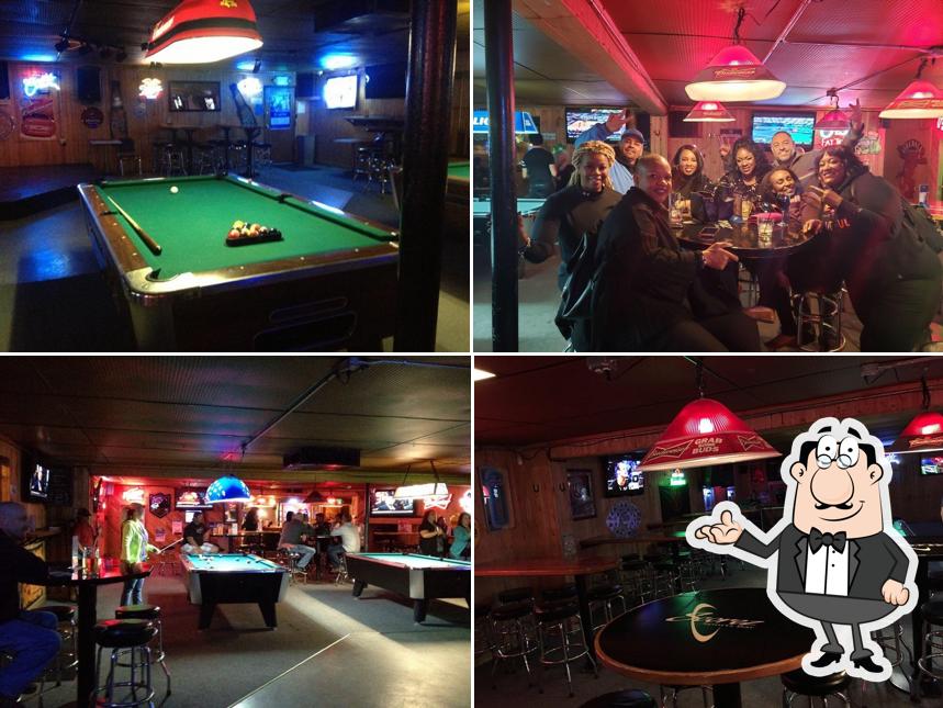 Scorez Sports Bar