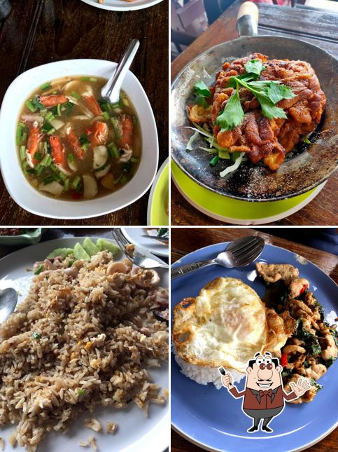 Ruean Mon Riverside Restaurant