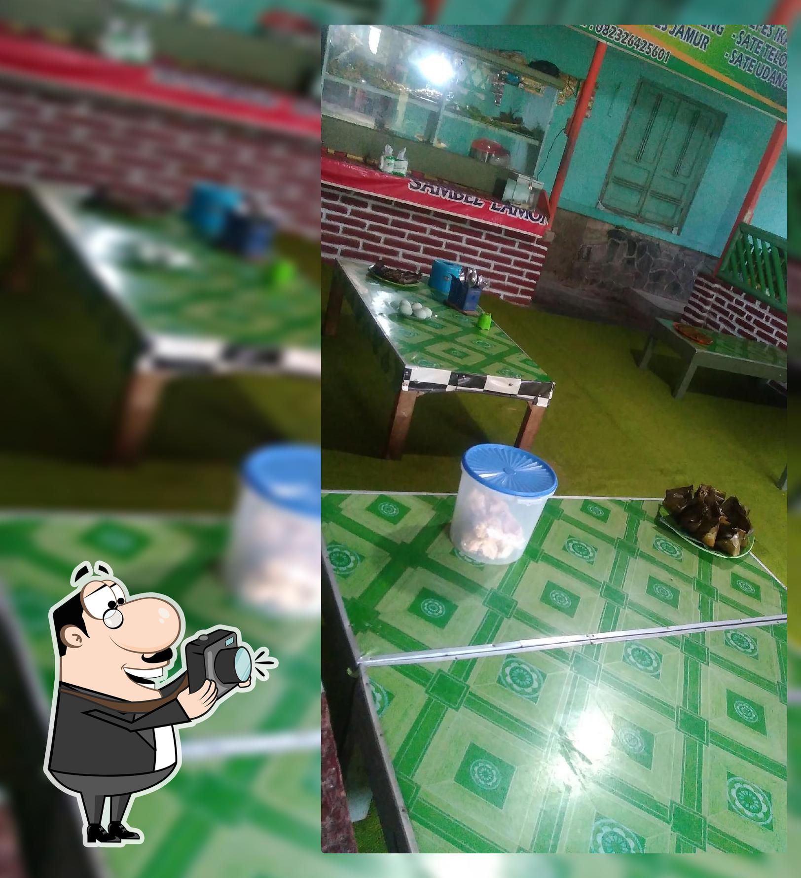 Warung Lesehan Bu Nur