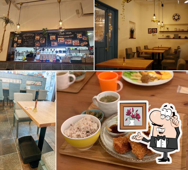THE ISLAND CAFE