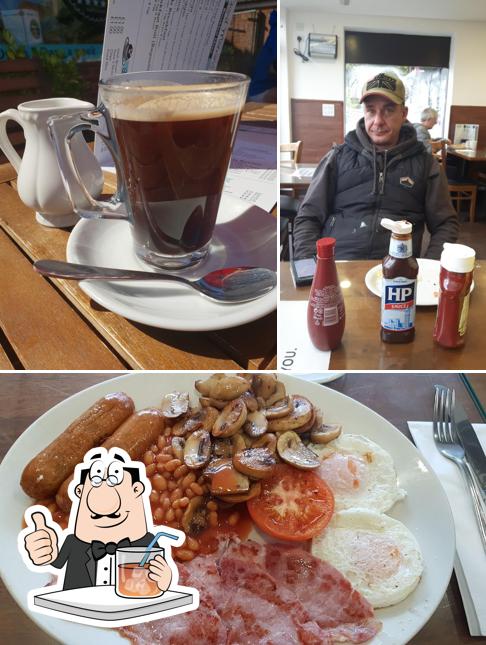Mortimer Café