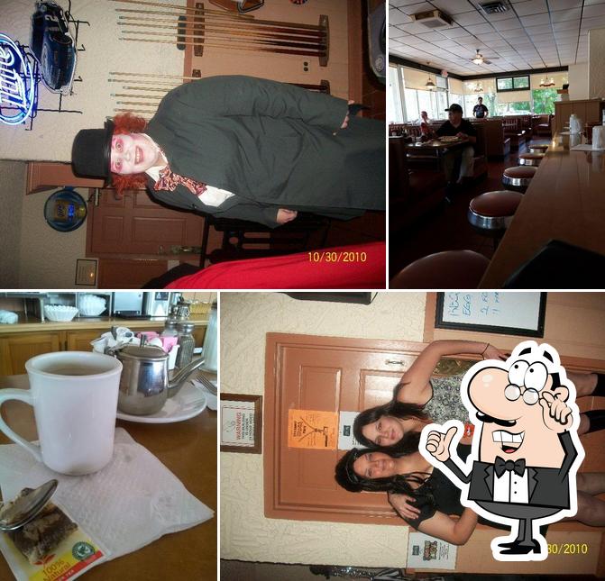 Hickory House Lounge