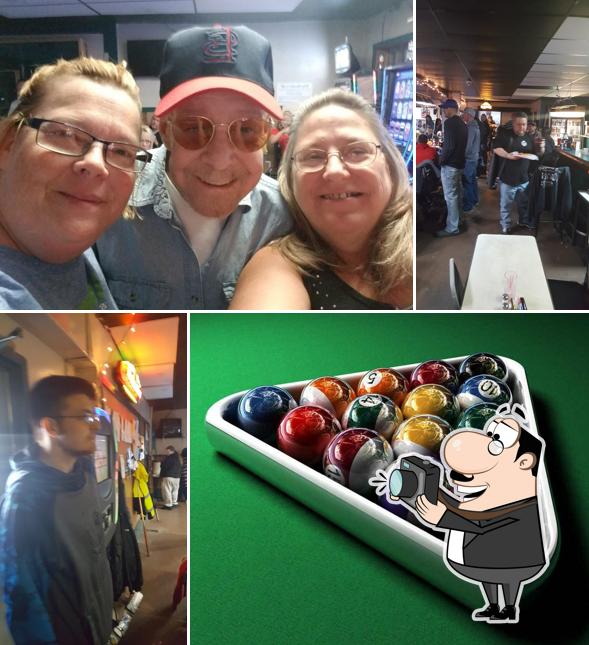 Biggens Bar and Billiards