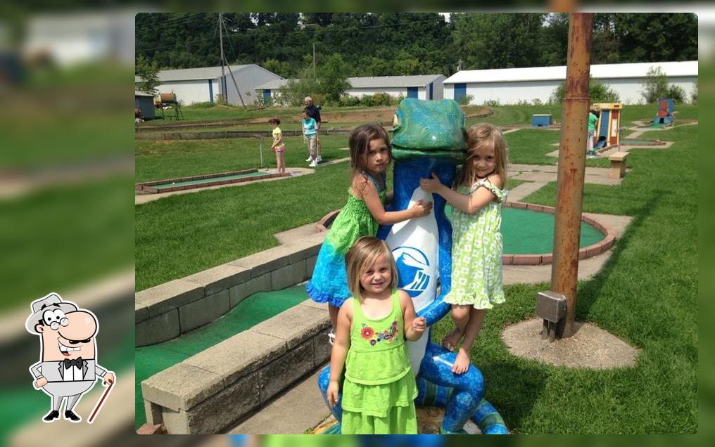 Dubuque Driving Range (& Lounge )