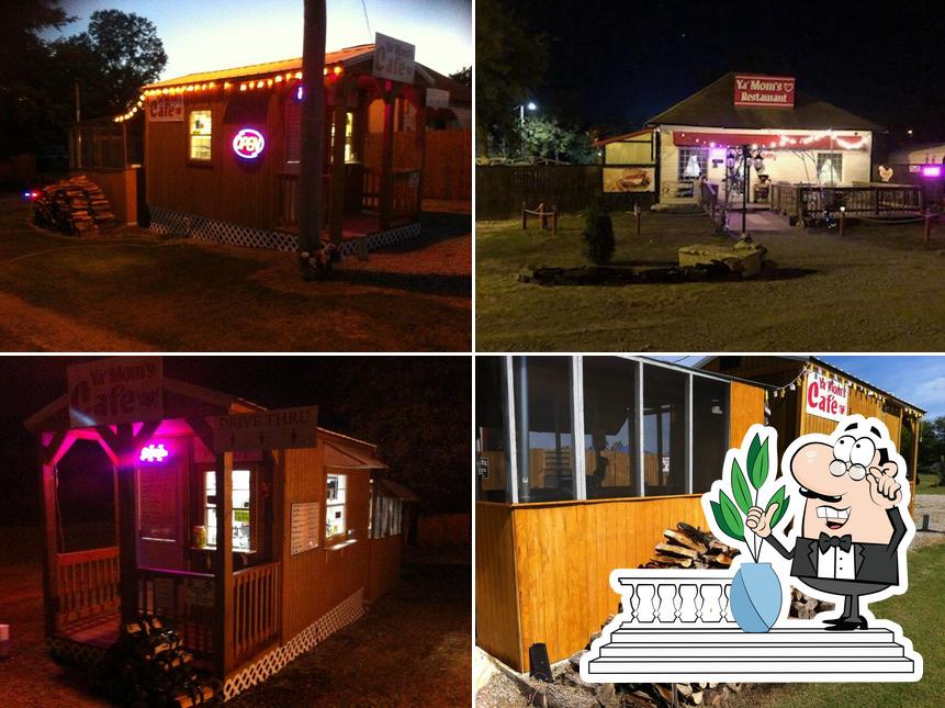 Ya' Mom's Restaurant & Little Cabin Resort
