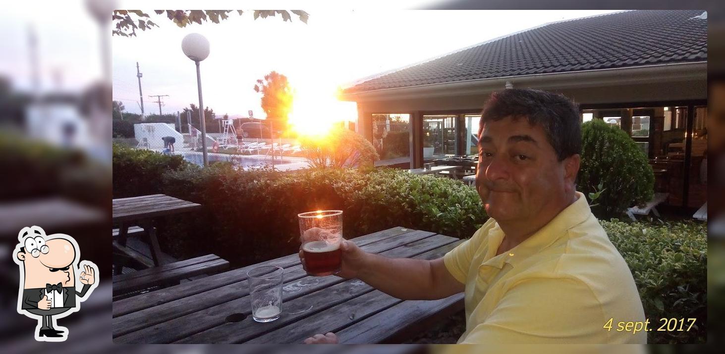 Edudoga taberna