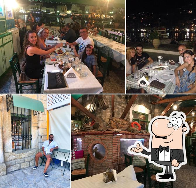 MANOS GREEK FISH TAVERNA - SYMI