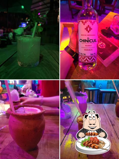 Los Cantaritos Tequileros
