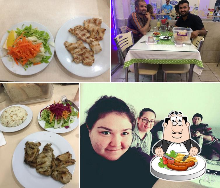 Gözde Mangalda Piliç