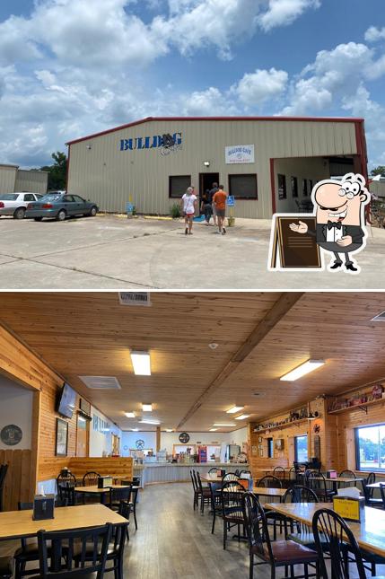 Bull Dog Cafe