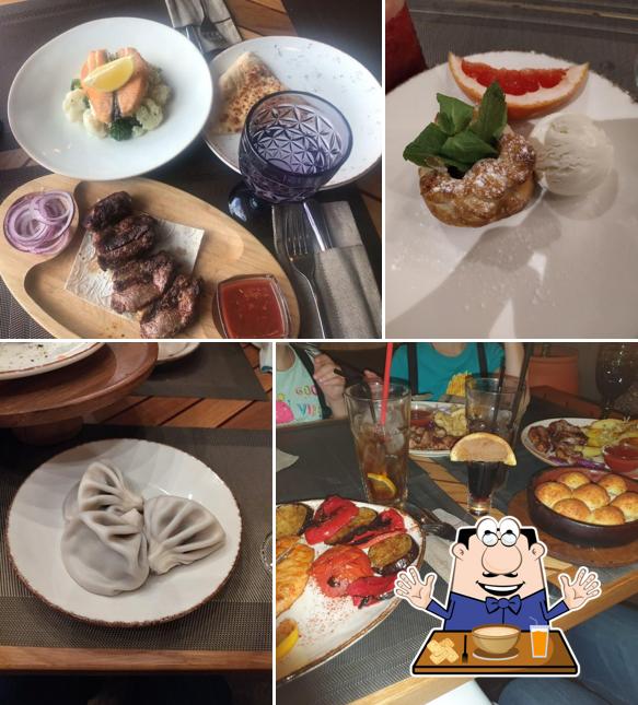 Еда в "Хачапури"