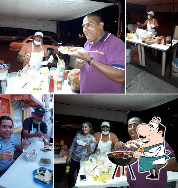 Chascas y elotes Reimon